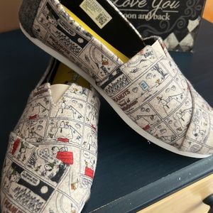 Fuzzy Snoopy Toms